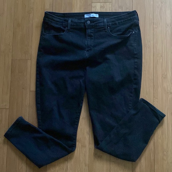 Signature Levi Strauss Black Jeans - Picture 1 of 3